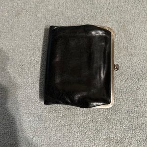 HOBO kiss lock wallet